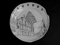 http://www.francesleeceramics.com/files/gimgs/th-7_london_plate_franceslee_ceramics_gerkin.jpg