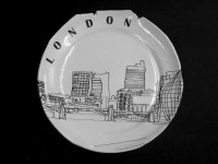 http://www.francesleeceramics.com/files/gimgs/th-7_london_plate_franceslee_ceramics_skyline.jpg